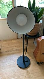 Staande lamp, Huis en Inrichting, Lampen | Vloerlampen, Ophalen, Zo goed als nieuw, 150 tot 200 cm