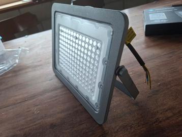 Nieuwe Aigostar LED Schijnwerper 100W beschikbaar voor biedingen