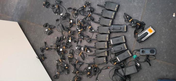 Partij Motorola en Hyt TC-620  Portofoons & Accessoires, Telecommunicatie, Portofoons en Walkie-talkies, Gebruikt, Portofoon of Walkie-talkie