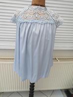 Dames top Jolio & Co maat M/L  L.Blauw Z.G.A.N. met kant, Kleding | Dames, Tops, Maat 38/40 (M), Blauw, Ophalen of Verzenden, Zo goed als nieuw