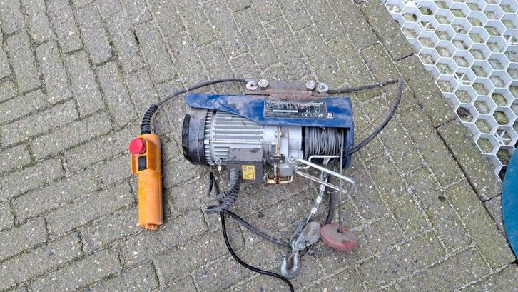 Einhell Takel - Gebruikt en Aangepast, Doe-het-zelf en Verbouw, Lieren en Takels, Ophalen of Verzenden