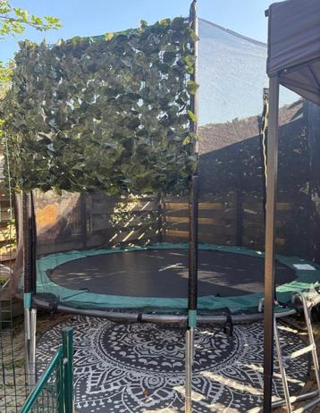 Trampoline  beschikbaar voor biedingen