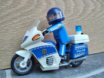 Playmobil 5180 politiemotor  beschikbaar voor biedingen