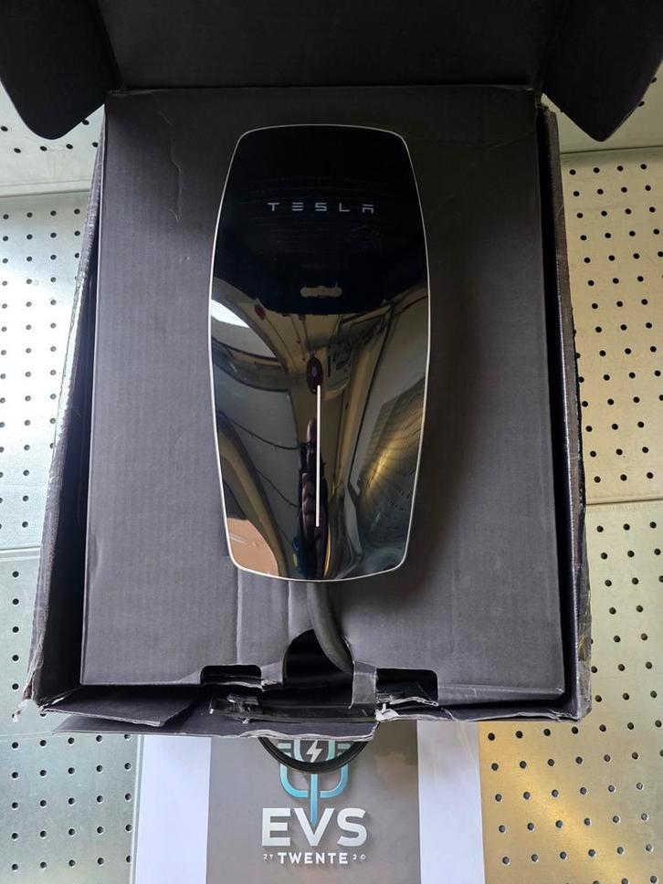 Tesla wall connector Gen.3 zwarte uitvoering laadpaal, Auto diversen, Laadpalen, Zo goed als nieuw, Laadpaal, Ophalen of Verzenden