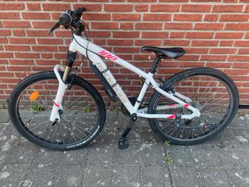Leuke fiets lichte opknapper  Rockrider ST 100 beschikbaar voor biedingen