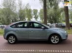 Ford Focus 1.6-16V Titanium AIRCO!APK!LEDER!KOOPJE!, 1596 cc, 4 cilinders, Blauw, Origineel Nederlands