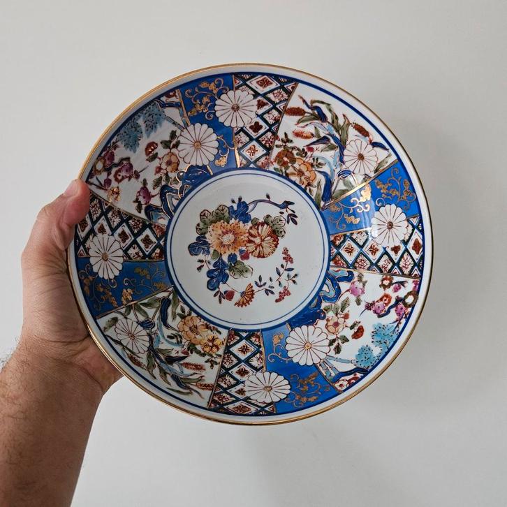 Vintage Imari Japanse Schaal met Bloemmotief, Antiek en Kunst, Antiek | Schalen, Ophalen of Verzenden