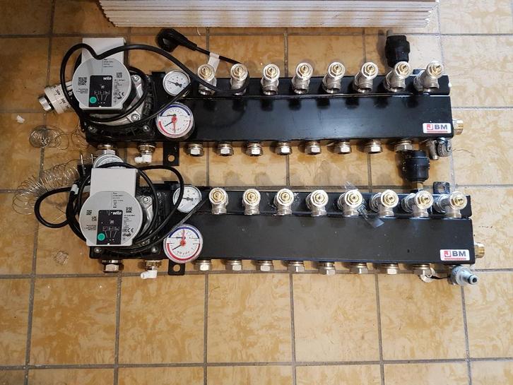 Vloerwarming verdelers, 8/16 groeps, ook per stuk te koop, Doe-het-zelf en Verbouw, Verwarming en Radiatoren, Zo goed als nieuw
