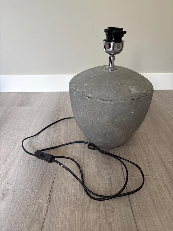 Stenen lampenvoet, Huis en Inrichting, Lampen | Tafellampen, Zo goed als nieuw, Minder dan 50 cm, Overige materialen, Ophalen of Verzenden
