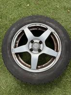 Winterbanden met velgen 15 inch - Pirelli WINTER 190, Ophalen, Gebruikt, 15 inch, Velg(en)