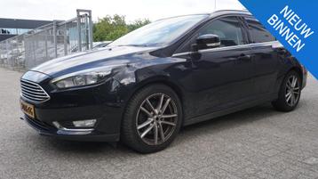 Ford Focus Wagon 1.5 150pk Titanium AUTOMAAT Groot Navi Trek beschikbaar voor biedingen