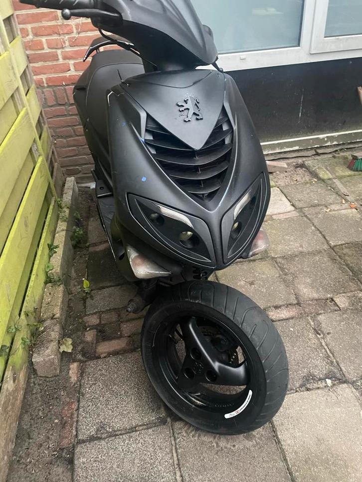Peugeot speedfight 2, Fietsen en Brommers, Scooters | Peugeot, Gebruikt, Speedfight, Maximaal 25 km/u, Tweetakt, Ophalen