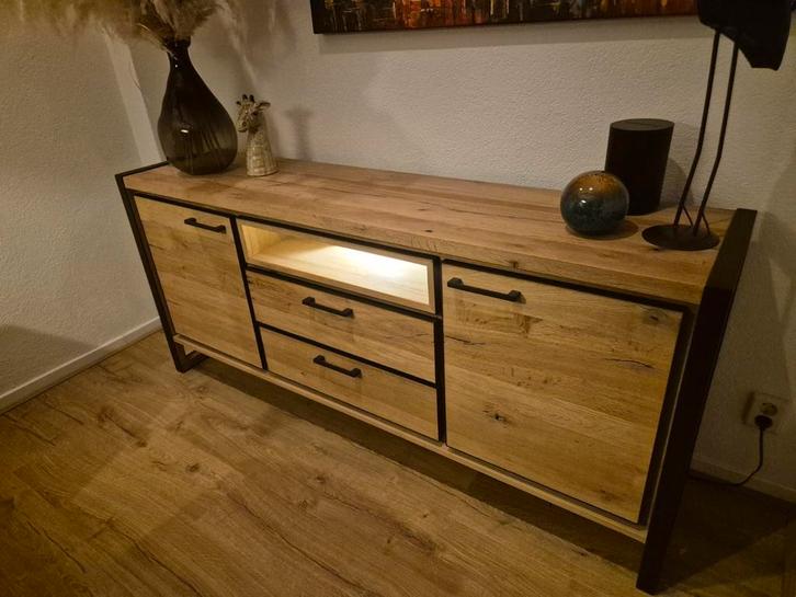 Dressoir Henders&Hazel ( metalo), Huis en Inrichting, Kasten | Dressoirs, Zo goed als nieuw, 25 tot 50 cm, Met lade(s), Met deur(en)