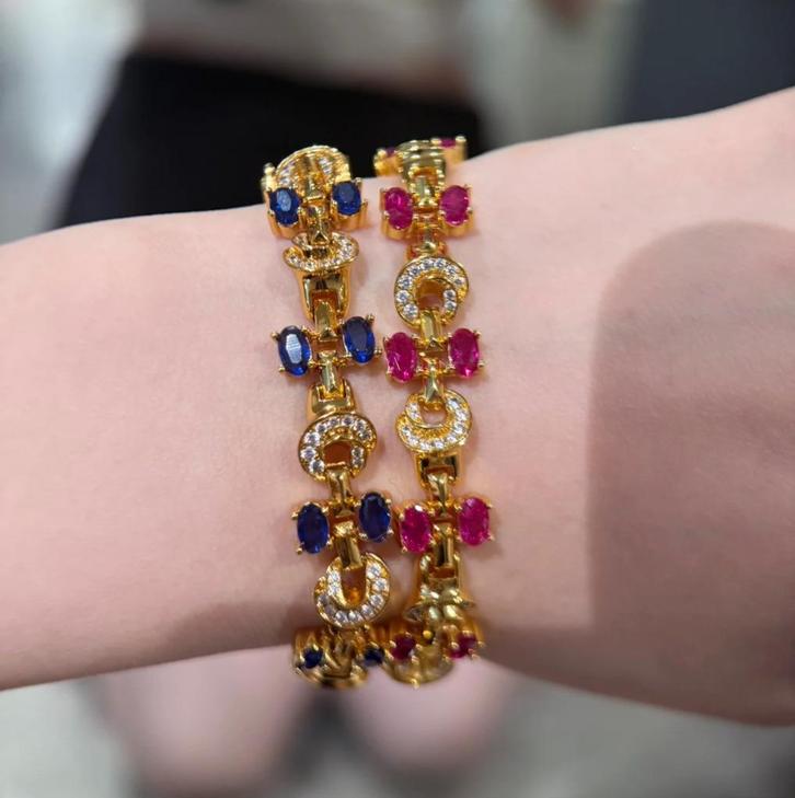 Armband met roze robijn & blauwe saffier – extra dik verguld, Sieraden, Tassen en Uiterlijk, Armbanden, Zo goed als nieuw, Goud