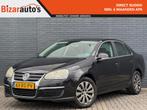 Volkswagen Jetta 1.6 FSI Comfortline | Navi | Camera | Cruis, Voorwielaandrijving, Stof, Gebruikt, Zwart