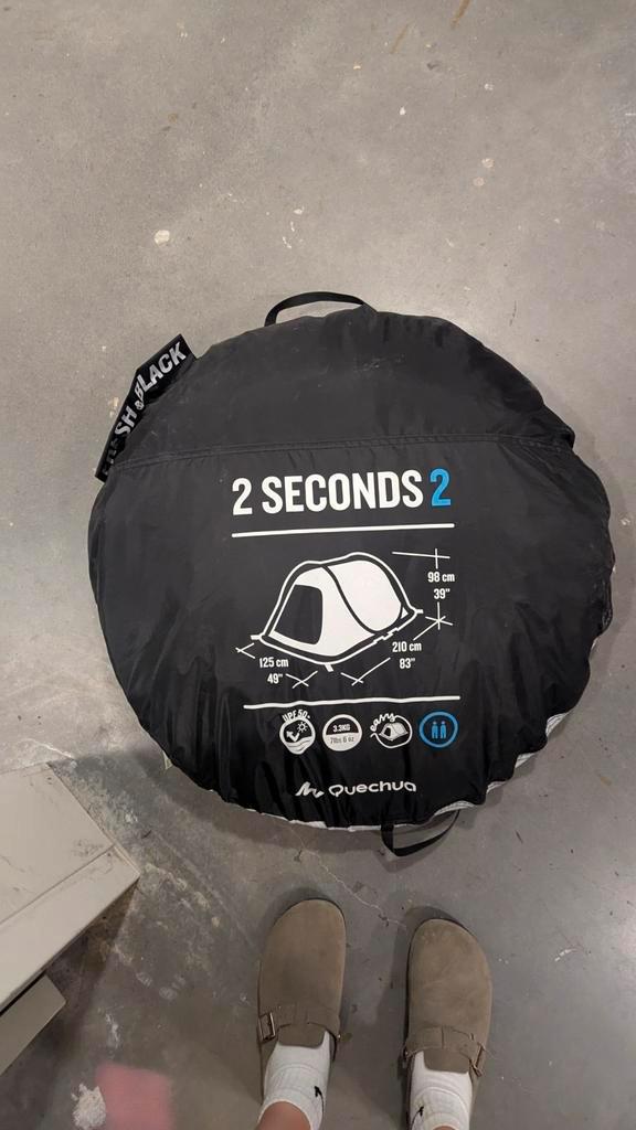 Quechua 2 Seconds Fresh&Black – 2 persoons tent, Caravans en Kamperen, Tenten, tot en met 2, Zo goed als nieuw, Ophalen of Verzenden