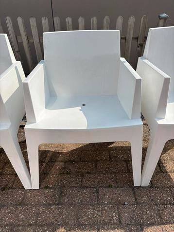 6 Witte Siesta Box Stoelen beschikbaar voor biedingen
