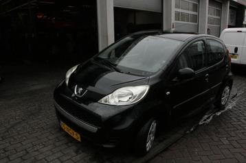 Peugeot 107 1.0 12V 5DR 2010 Zwart beschikbaar voor biedingen