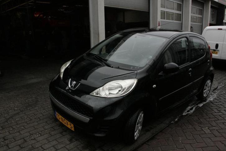 Peugeot 107 1.0 12V 5DR 2010 Zwart, Auto's, Peugeot, Bedrijf, Airconditioning, Centrale vergrendeling, Elektrische ramen, Isofix