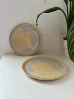 2 borden grijsblauw en goud 21 cm. NIEUW. F2D Gold Glister, Huis en Inrichting, Keuken | Servies, Nieuw, Ophalen of Verzenden