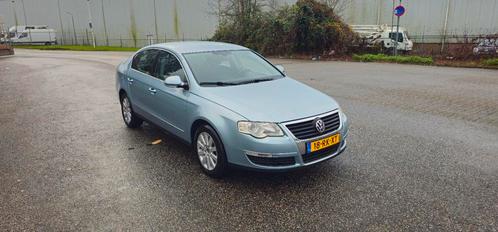 Volkswagen Passat 1.6 FSI 85KW 2005 Blauw, Auto's, Volkswagen, Particulier, Passat, ABS, Airbags, Airconditioning, Boordcomputer