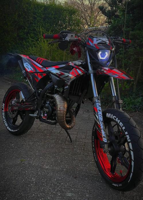 Beta rr50 2024 stage 6 77 big racing eerste eigenaar, Fietsen en Brommers, Brommers | Tuning en Styling, Zo goed als nieuw, Ophalen