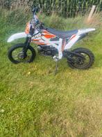 Kxd pitbike van 2022 125cc, Fietsen en Brommers, Minibikes, Midibikes en Pitbikes, Ophalen, Zo goed als nieuw, Pitbike