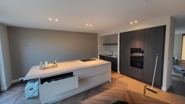 schilder, Diensten en Vakmensen, Schilders en Behangers, Behangen, Binnenschilderwerk, Buitenschilderwerk, Garantie, Kleuradvies