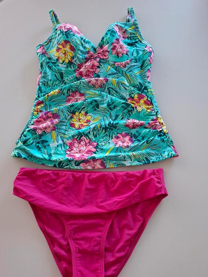 Livera tankini ( 2x gedragen/ maat 36/ 38), Kleding | Dames, Badmode en Zwemkleding, Nieuw, Bikini, Overige kleuren, Ophalen of Verzenden
