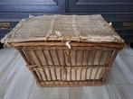 Brocante, oude rieten mand met klepdeksel en bekleding, Ophalen