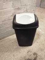 MOET NU WEG!! HANDIGE KLEINE PRULLENBAK AFNEEMBAAR DEKSEL, Kunststof, Gebruikt, Ophalen of Verzenden, Minder dan 10 liter