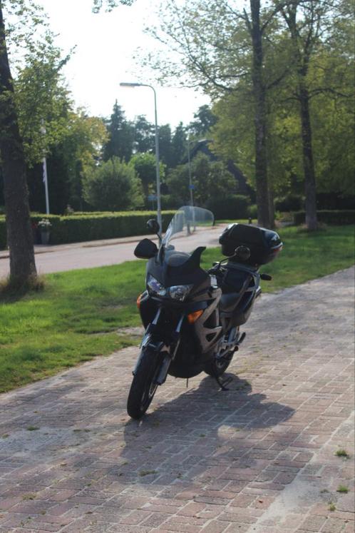 Honda Varadero XL1000VA 2006, Motoren, Motoren | Honda, Particulier, Toermotor, meer dan 35 kW, 2 cilinders, Minimaal motorrijbewijs A1