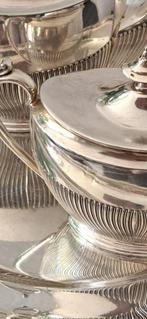THEEPOT. &. SUIKERPOT.  —. VICTORIAANSE SET., Antiek en Kunst, Antiek | Goud en Zilver, Ophalen of Verzenden