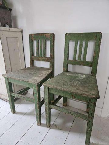 brocante stoelen ``WOONWINKEL RUSTIEK`` beschikbaar voor biedingen