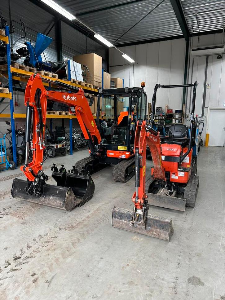 Minigraver met machinist, Diensten en Vakmensen, Tuinmannen en Stratenmakers, Hekwerk of Schuttingen, Tuin- of Vijveraanleg, Tuinonderhoud of Snoeiwerk