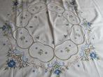 Geborduurd tafelkleed met blauwe bloemen rond tafelkleed, Verzenden