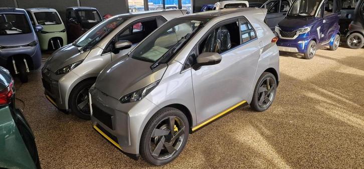 SWAPA ZIP 3 deurs/ 110AH 72V/AIRCO/NAVIGATIE/lm velgen, Diversen, Brommobielen en Scootmobielen, Nieuw, Overige merken