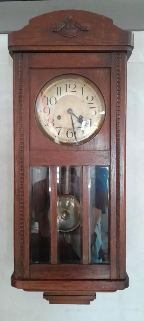 Oude Wandklok met Gong, Antiek en Kunst, Antiek | Klokken, Ophalen of Verzenden