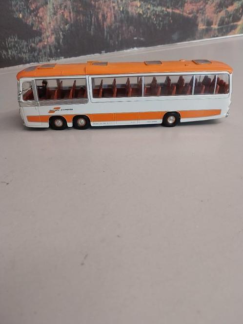 Te koop Autobus Bedford Val 3-as geheel metaal 1/50 Corgi, Hobby en Vrije tijd, Modelauto's | 1:50, Nieuw, Bus of Vrachtwagen