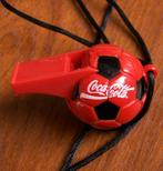 2 maal Coca Cola voetbal fluitje met tekst Coca-Cola, Verzamelen, Ophalen of Verzenden, Nieuw, Gebruiksvoorwerp