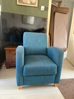 Petrol blauw stoffen stoeltje met houten pootjes, Huis en Inrichting, Fauteuils, Ophalen, Minder dan 75 cm, Zo goed als nieuw