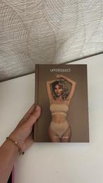 Boek Unreleased - Monica Geuze, Ophalen of Verzenden, Zo goed als nieuw, Overige onderwerpen, Monica Geuze