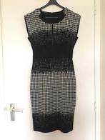 Rinascimento zwart witte jurk maat M bodycon pied de poule, Via Pratese 85, Pistoia, Toscane 51100, Zwart, Rinascimento, Shop@rinascimento.com