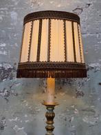 Grote crèmekleurige lampenkap met bruine franjes, Ophalen, Gebruikt, 25 tot 50 cm, Crème