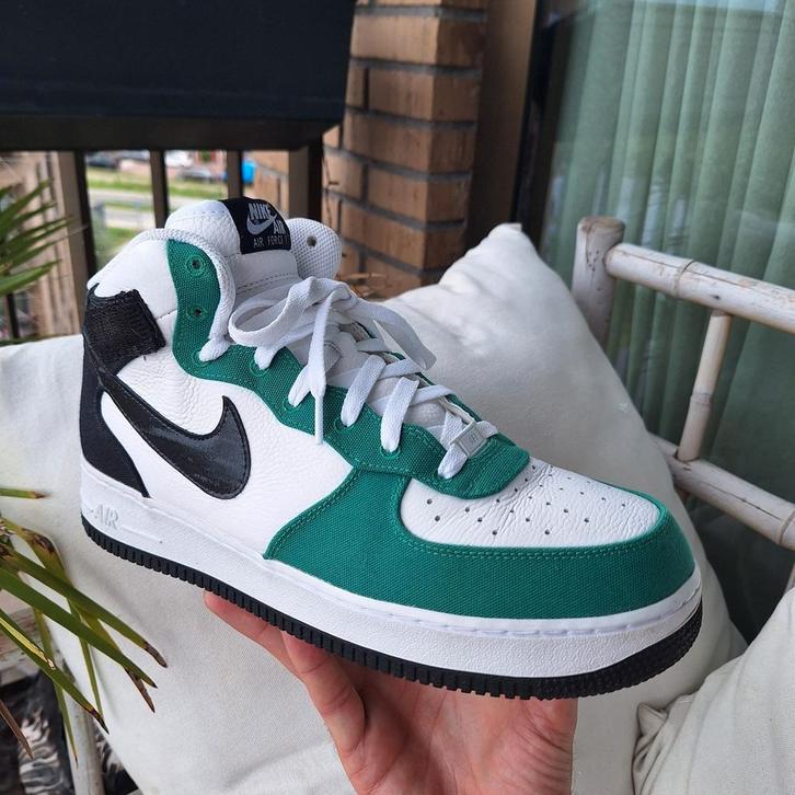 Nike Air Force 1 Mids NBY Green White Black 45.5 / 11.5, Kleding | Heren, Schoenen, Zo goed als nieuw, Sneakers of Gympen, Wit