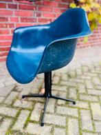 La Fonda NavyBlue design Eames glasvezel Herman Miller Vitra, Ophalen of Verzenden, Zo goed als nieuw, Blauw, Eén