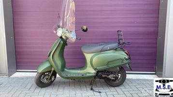 La Souris Snorscooter Vespelini 25 km beschikbaar voor biedingen