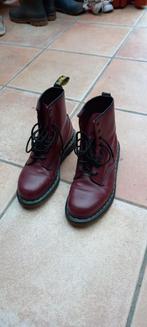 Dr. Martens cherry red maat 42, Kleding | Dames, Schoenen, Ophalen, Gedragen, Rood