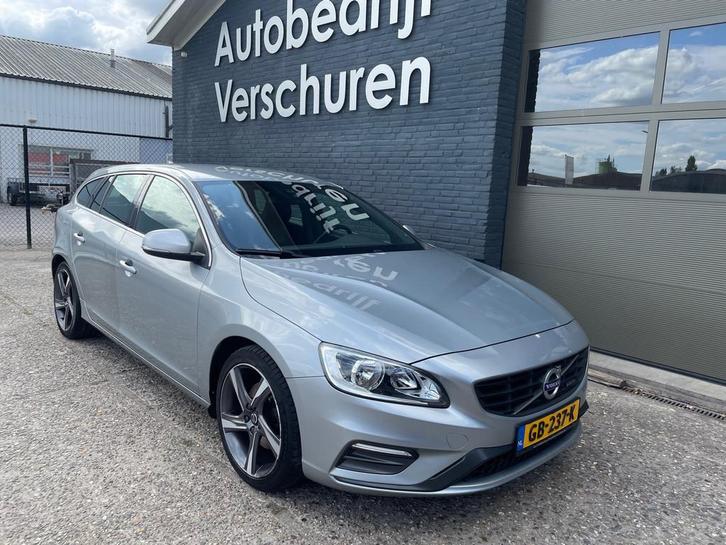 Volvo V60 1.6 T4 R-Design trekhaak regensensor clima, Auto's, Volvo, Bedrijf, Te koop, V60, ABS, Airbags, Airconditioning, Bluetooth