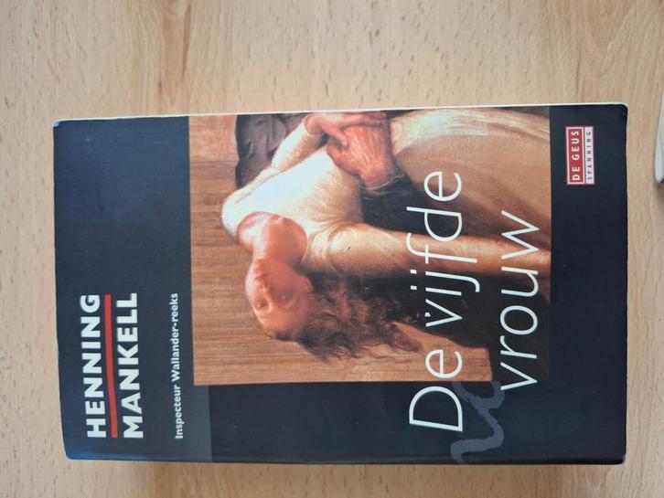 Henning Mankell - De vijfde vrouw, Boeken, Thrillers, Zo goed als nieuw, Scandinavië, Ophalen of Verzenden
